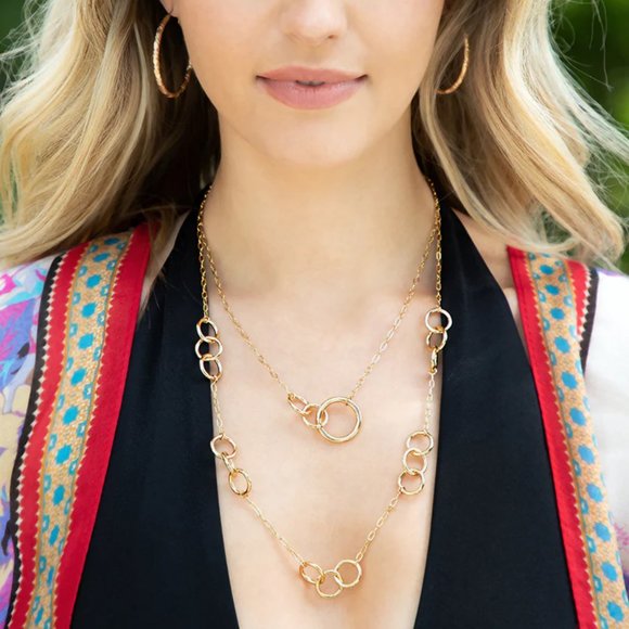 Layered Interlinked Ring Hoop Necklace - Picture 1 of 6